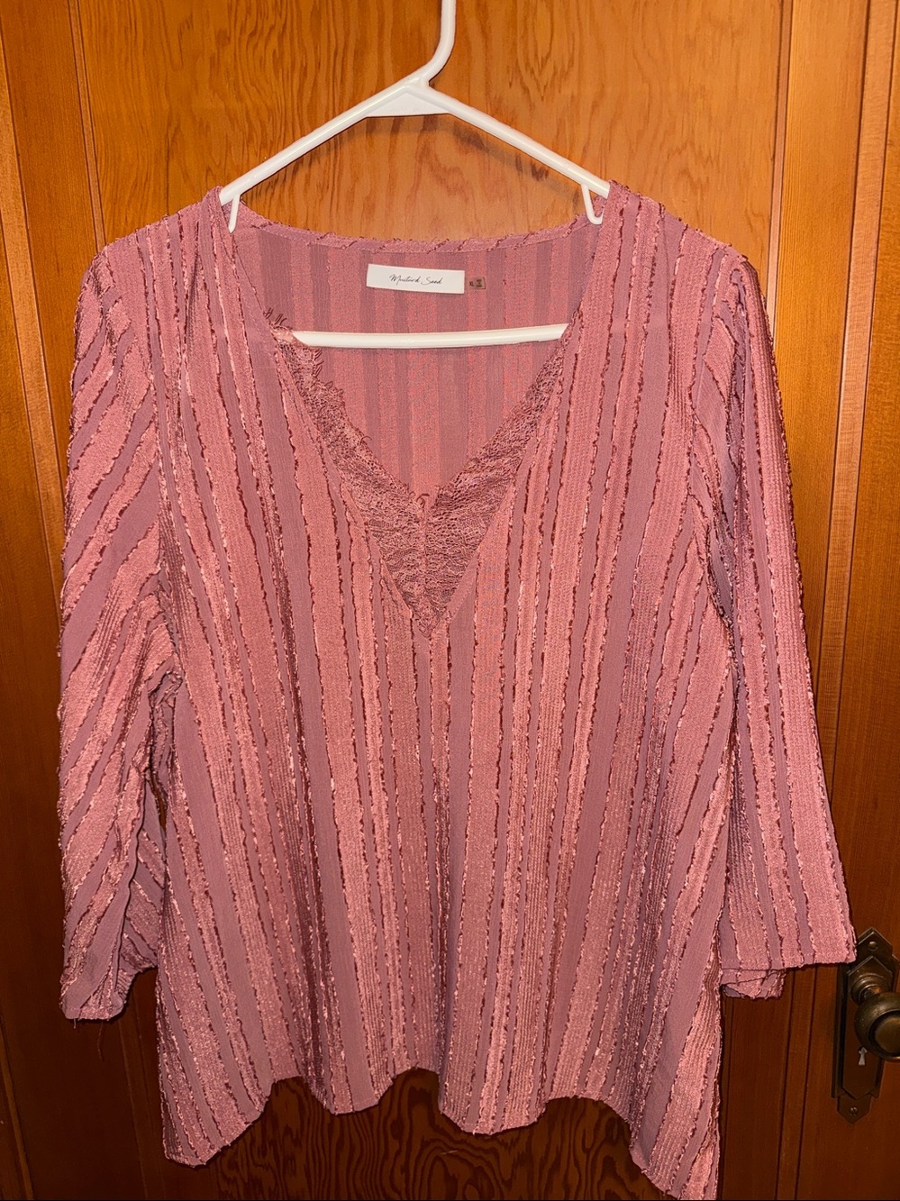 Mustard Seed Textured Mauve V-Neck Tunic Top